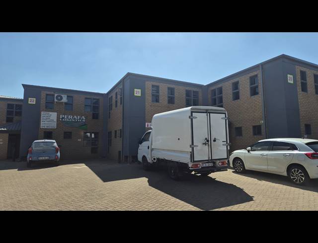 174M² WAREHOUSE TO LET IN BARTLETT